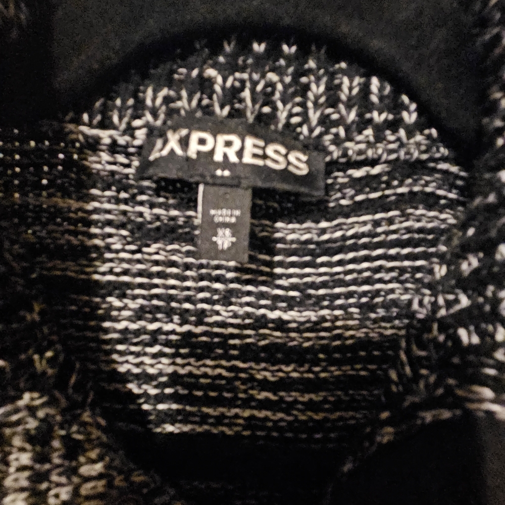 Express Monochrome Zip-Up Sweater - Picture 4 of 6